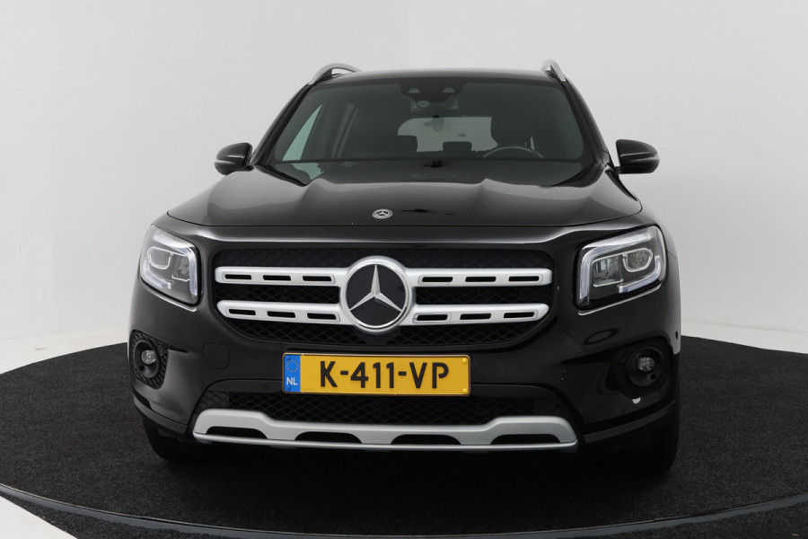 Mercedes-Benz Glb 200 Advantage (CAMERA, CRUISE. TREKHAAK, LED, STUURBEDIENING, WIDESCREEN)