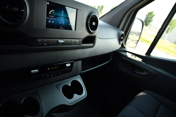 Mercedes-Benz Sprinter 315 1.9 CDI L2H1 RWD PB Edition Camera, Cruise, Carplay, 150pk, Sensoren, Automaat, LED, Multimedia, Airco, Uniek!