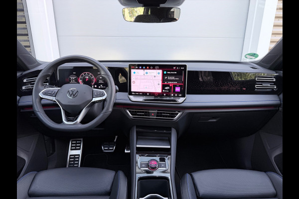 Volkswagen Tiguan 1.5 eTSI R-Line Pano/360/Memory/Leer