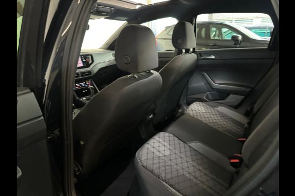 Volkswagen Taigo 1.5 TSI R-Line Pano|Keyless|Beats|Camera