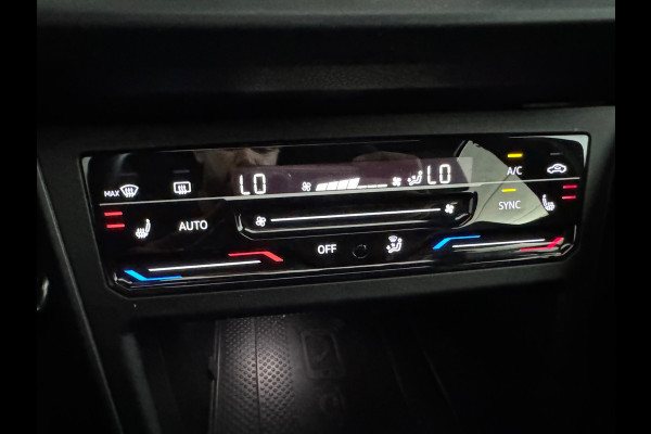 Volkswagen Taigo 1.5 TSI R-Line Pano|Keyless|Beats|Camera
