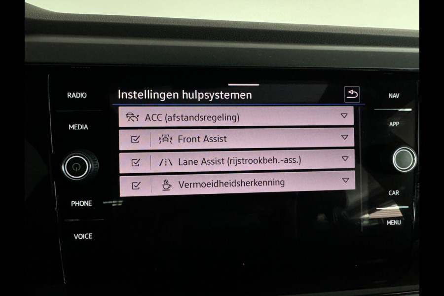 Volkswagen Taigo 1.5 TSI R-Line Pano|Keyless|Beats|Camera