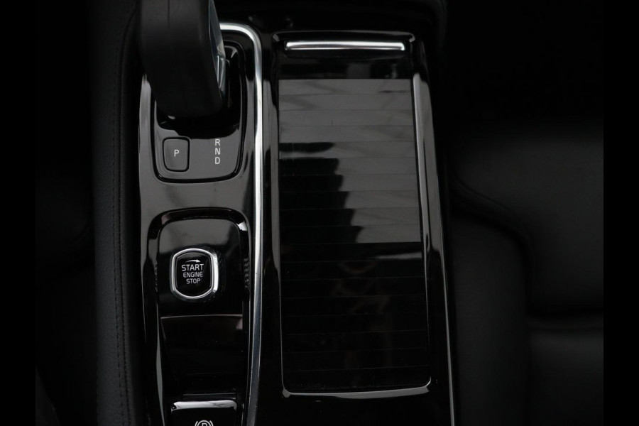 Volvo V90 2.0 T6 Plug In AWD Inscription | SOH 97% | Panoramadak | Head-Up | Leder | Harman/Kardon | 20'' | 360 Camera | Stoelverwarming | Carplay | Full LED | Stuurverwarming | PHEV