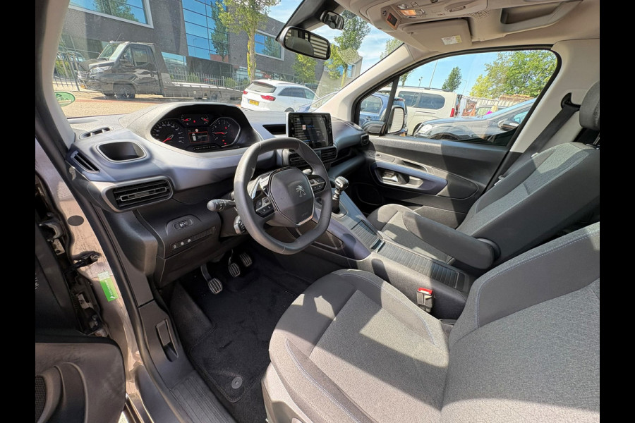 Peugeot Rifter 1.2 Puretech Allure PANO, NIEUWE-DISTRIBUTIE,GARANTIE