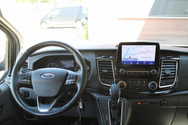 Ford Transit Custom 320 2.0 TDCI 130PK AUT L2H1 Platinum Edition DC / 5 pers / Trekhaak