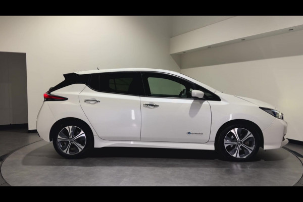 Nissan Leaf Visia 40 kWh | Keyless | Cruise Control Adaptief | Verwarmde stoelen |