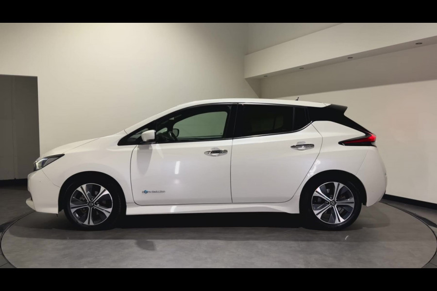Nissan Leaf Visia 40 kWh | Keyless | Cruise Control Adaptief | Verwarmde stoelen |