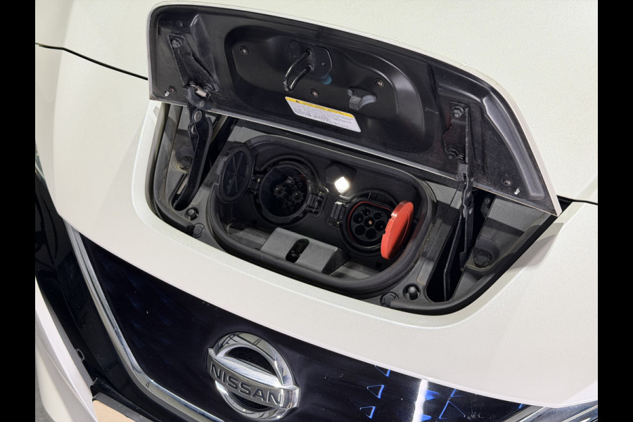 Nissan Leaf Visia 40 kWh | Keyless | Cruise Control Adaptief | Verwarmde stoelen |