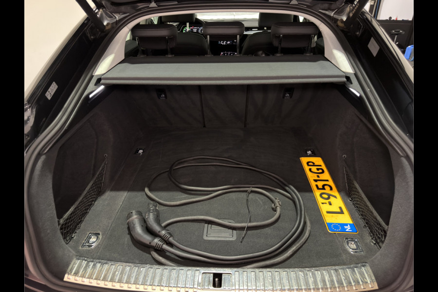 Audi e-tron Sportback 55 quattro Business edition Plus 95 kWh Leder interieur | Pano dak | Trekhaak | SOH 92,3 %