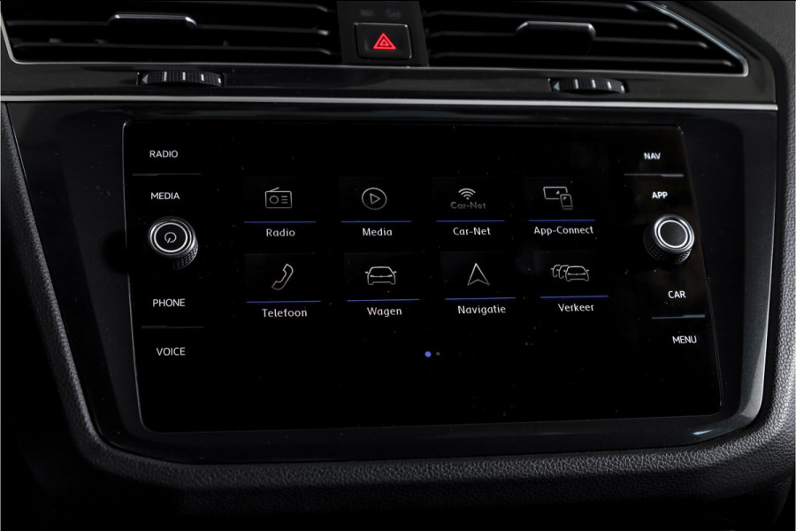 Volkswagen Tiguan 2.0 TSI 4Motion Highline Business R 180 PK | R-Line | Elek. Trekhaak | Adapt. Cruise | Stoel-+Bankverw. | PDC | Camera | NAV + App. Connect | ECC | Elek. Klep | LM 19" |