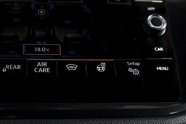 Volkswagen Tiguan 2.0 TSI 4Motion Highline Business R 180 PK | R-Line | Elek. Trekhaak | Adapt. Cruise | Stoel-+Bankverw. | PDC | Camera | NAV + App. Connect | ECC | Elek. Klep | LM 19" |