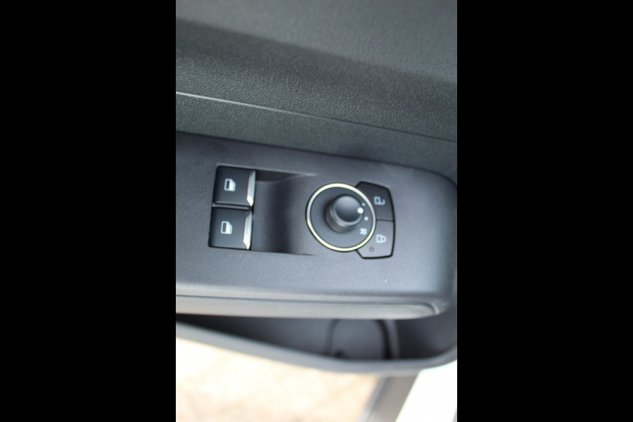Ford E-Transit Courier Trend 44 kWh 100kW/136pk Winterpack, Camera, Cruise Control, Sync 4 13", Carplay/Android