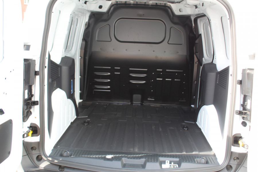 Ford E-Transit Courier Trend 44 kWh 100kW/136pk Winterpack, Camera, Cruise Control, Sync 4 13", Carplay/Android