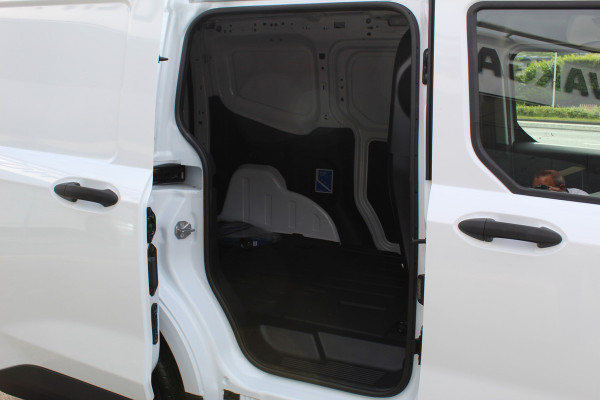 Ford E-Transit Courier Trend 44 kWh 100kW/136pk Winterpack, Camera, Cruise Control, Sync 4 13", Carplay/Android