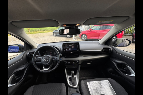 Toyota Yaris 1.5 Hybrid Active LED / CAMERA / CARPLAY / LMV / STOELVERWARMING / STUURVERWARMING