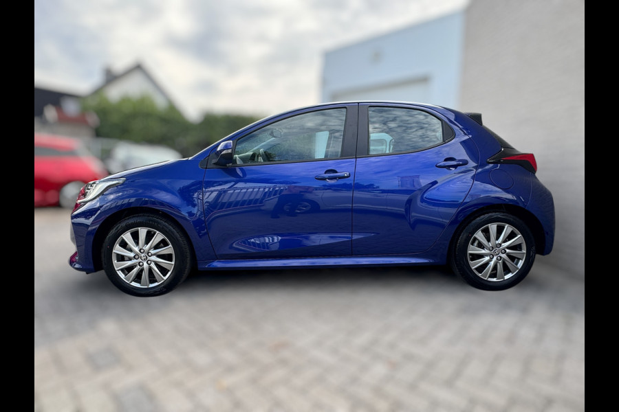 Toyota Yaris 1.5 Hybrid Active LED / CAMERA / CARPLAY / LMV / STOELVERWARMING / STUURVERWARMING