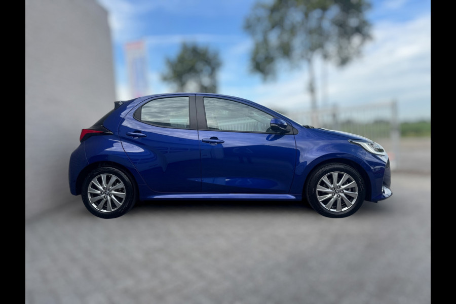 Toyota Yaris 1.5 Hybrid Active LED / CAMERA / CARPLAY / LMV / STOELVERWARMING / STUURVERWARMING