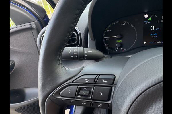 Toyota Yaris 1.5 Hybrid Active LED / CAMERA / CARPLAY / LMV / STOELVERWARMING / STUURVERWARMING