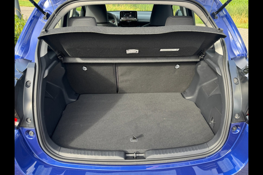 Toyota Yaris 1.5 Hybrid Active LED / CAMERA / CARPLAY / LMV / STOELVERWARMING / STUURVERWARMING