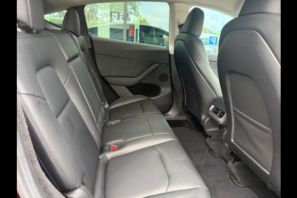 Tesla Model Y Long Range AWD 75 kWh - Automaat - Leder - Trekhaak - Org.NL