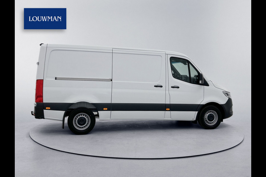 Mercedes-Benz Sprinter 319 1.9 CDI L2 Pro Navigatie Parkeerpakket Trekhaak Betimmering BPM vrij Stoelverwarming