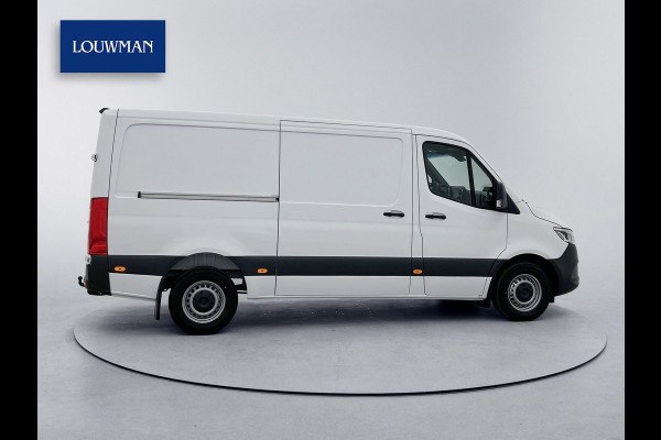 Mercedes-Benz Sprinter 319 1.9 CDI L2 Pro Navigatie Parkeerpakket Trekhaak Betimmering BPM vrij Stoelverwarming