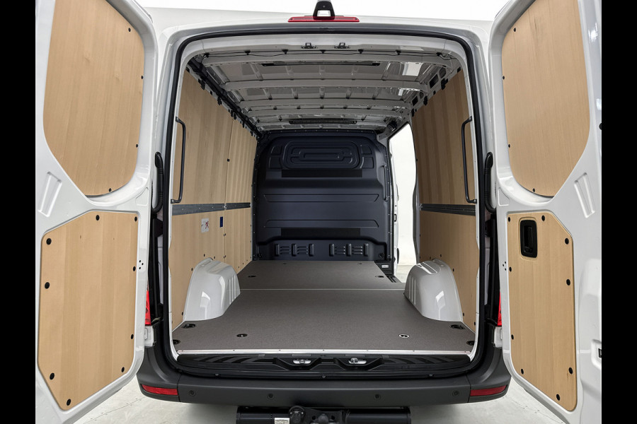 Mercedes-Benz Sprinter 319 1.9 CDI L2 Pro Navigatie Parkeerpakket Trekhaak Betimmering BPM vrij Stoelverwarming