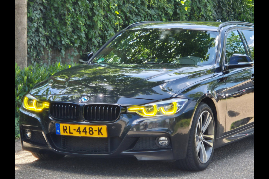 BMW 3 Serie Touring 320i M Sport B48 6WB Apple CarPlay Trekhaak Shadowline GR Navi Touch Angle 320i Corporate Lease High Executive