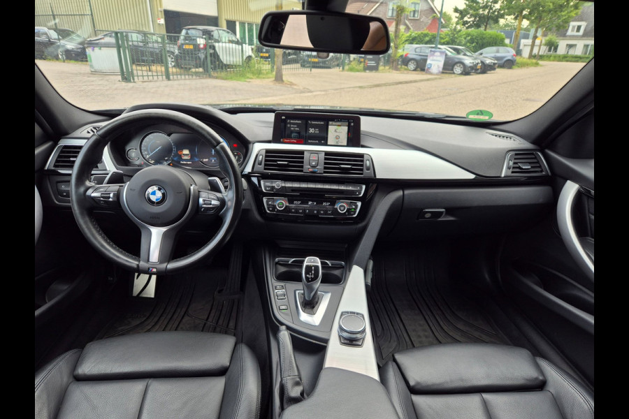 BMW 3 Serie Touring 320i M Sport B48 6WB Apple CarPlay Trekhaak Shadowline GR Navi Touch Angle 320i Corporate Lease High Executive