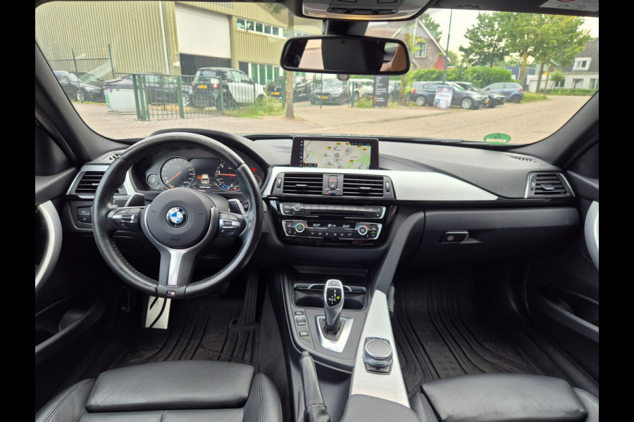 BMW 3 Serie Touring 320i M Sport B48 6WB Apple CarPlay Trekhaak Shadowline GR Navi Touch Angle 320i Corporate Lease High Executive