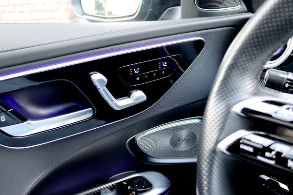 Mercedes-Benz C-Klasse 200 4MATIC Premium+ AMG Line | Distronic+ | Panoramadak | Burmester | Memory | Massage | Stoelventilatie | Surround Camara | Trekhaak | Digital Light | Keyless Go |