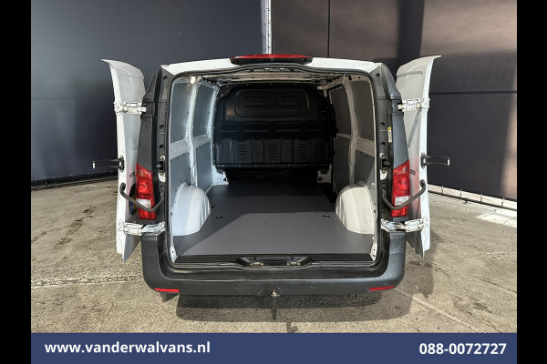 Mercedes-Benz Vito 114 CDI 136pk L2H1 Euro6 Airco | Camera | Cruisecontrol | Stoelverwarming Trekhaak, Parkeersensoren, Bijrijdersbank