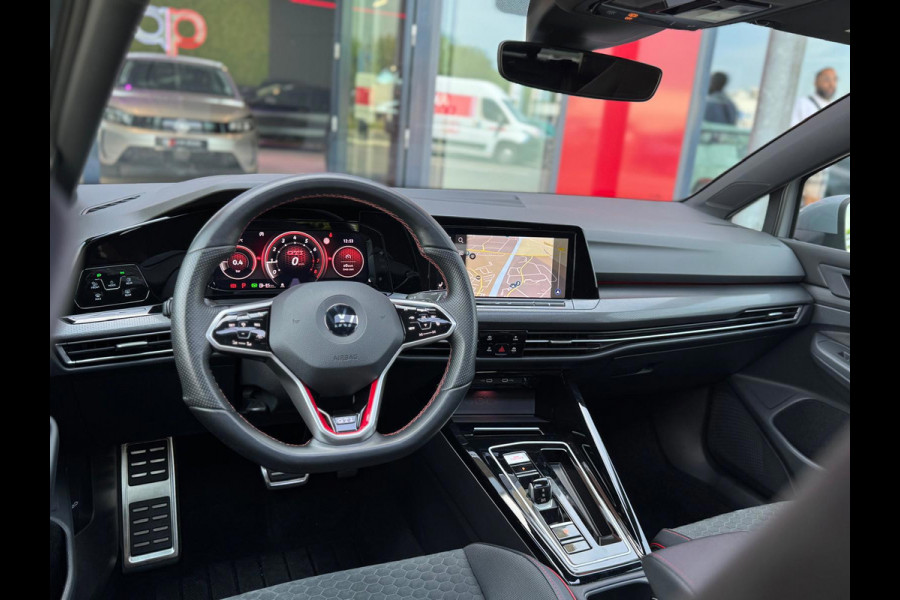 Volkswagen Golf 2.0 TSI GTI Clubsport Panorama LED Head-Up Camera Parksens.