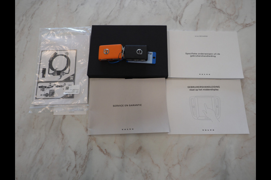 Volvo XC40 1.5 T5 Recharge Inscription | Harman/Kardon | Memory | Camera | Keyless | Cruise | Donkere Hemel | Carplay