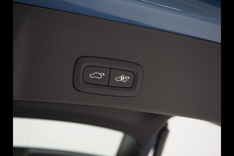 Volvo XC40 1.5 T5 Recharge Inscription | Harman/Kardon | Memory | Camera | Keyless | Cruise | Donkere Hemel | Carplay
