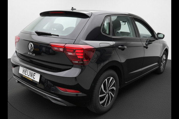 Volkswagen Polo TSI 95PK LIFE CAMERA/VIRTUAL/NAVI/CARPLAY
