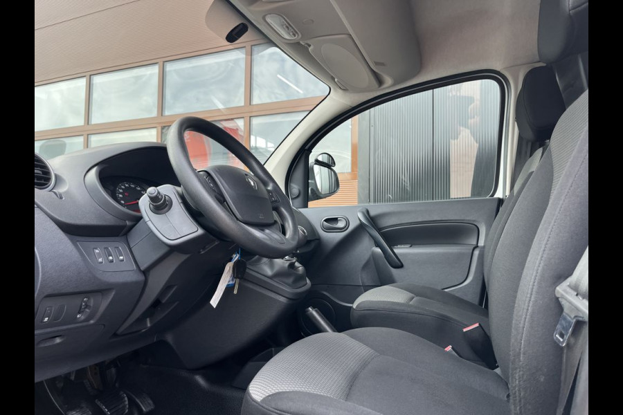 Renault Kangoo Maxi 1.5 Blue dCi 95pk R-link Lease €240 p/m, Airco, Navi, PDC, Trekhaak, Volledig onderhoudshistorie aanwezig