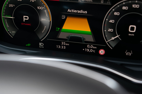 Audi A6 Avant 55 TFSI e quattro Pro Line S Competition B&O|Sportstoelen+|Comfortsleutel|HUD|Fijnnappa|21"|Zwart optiek