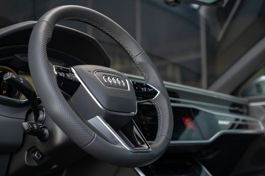 Audi A6 Avant 55 TFSI e quattro Pro Line S Competition B&O|Sportstoelen+|Comfortsleutel|HUD|Fijnnappa|21"|Zwart optiek