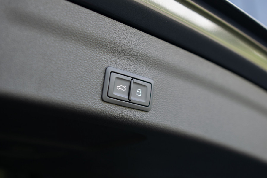 Audi A6 Avant 55 TFSI e quattro Pro Line S Competition B&O|Sportstoelen+|Comfortsleutel|HUD|Fijnnappa|21"|Zwart optiek
