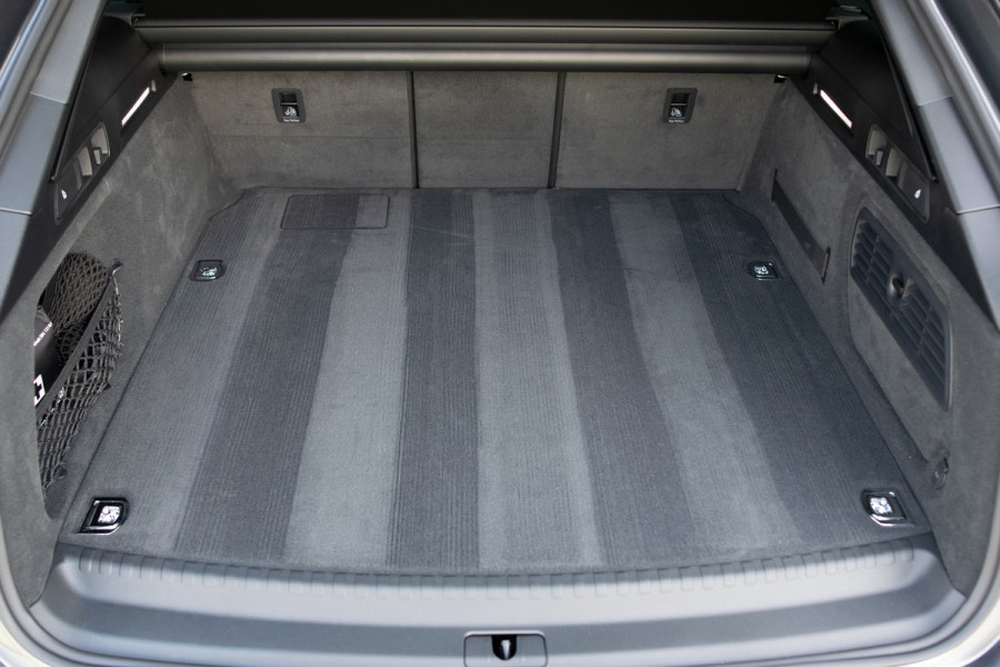 Audi A6 Avant 55 TFSI e quattro Pro Line S Competition B&O|Sportstoelen+|Comfortsleutel|HUD|Fijnnappa|21"|Zwart optiek