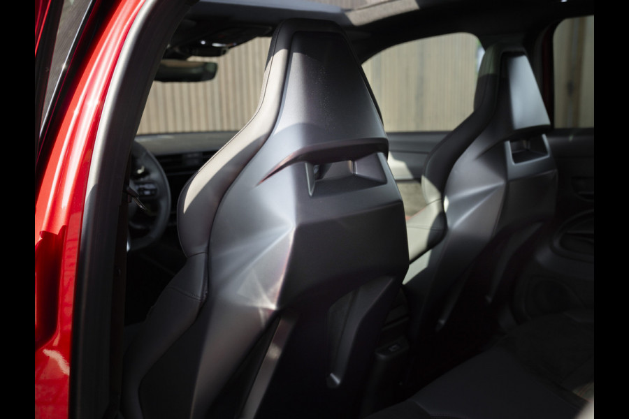 Alfa Romeo junior Elettrica Veloce 54 kWh | Techno Pack | Sport Pack | Pano-dak