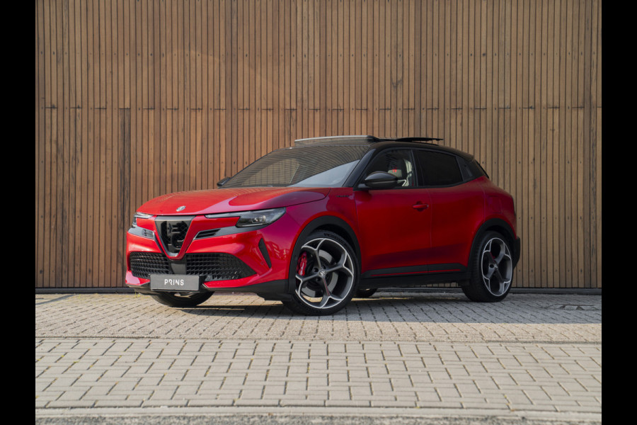 Alfa Romeo junior Elettrica Veloce 54 kWh | Techno Pack | Sport Pack | Pano-dak