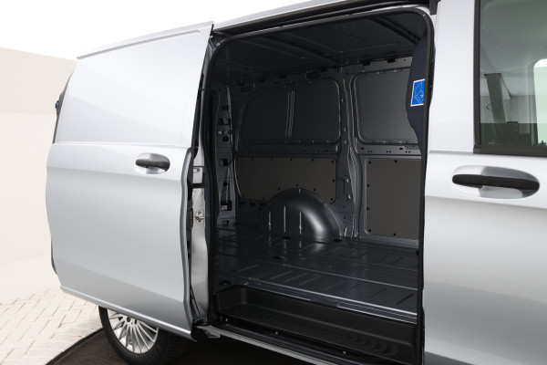 Mercedes-Benz eVito eVito 112 L2 60 kWh Direct leverbaar!