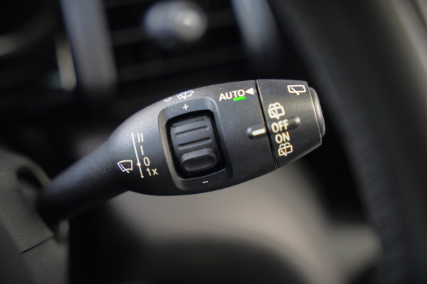 MINI Mini 1.5 Cooper Pepper | Panoramadak | Cruise Control | Apple Carplay | Navigatie | Climate Control | NAP | Dealer Onderhouden | Keyless | Automaat