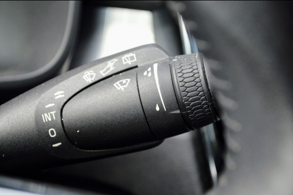 Volvo XC40 2.0 D3 R-Design