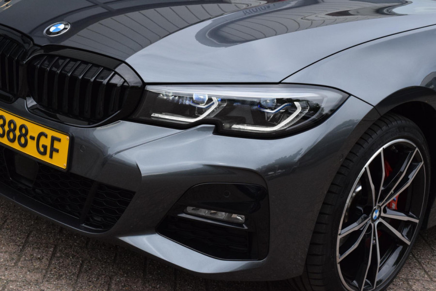 BMW 3-serie 320e M-pakket|Laser|19"|Dak|ACC|Cam|Trekhaak