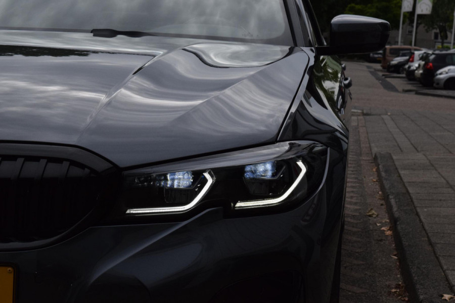 BMW 3-serie 320e M-pakket|Laser|19"|Dak|ACC|Cam|Trekhaak