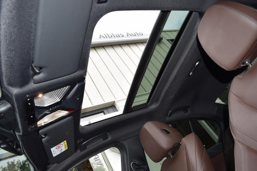 BMW 3-serie 320e M-pakket|Laser|19"|Dak|ACC|Cam|Trekhaak