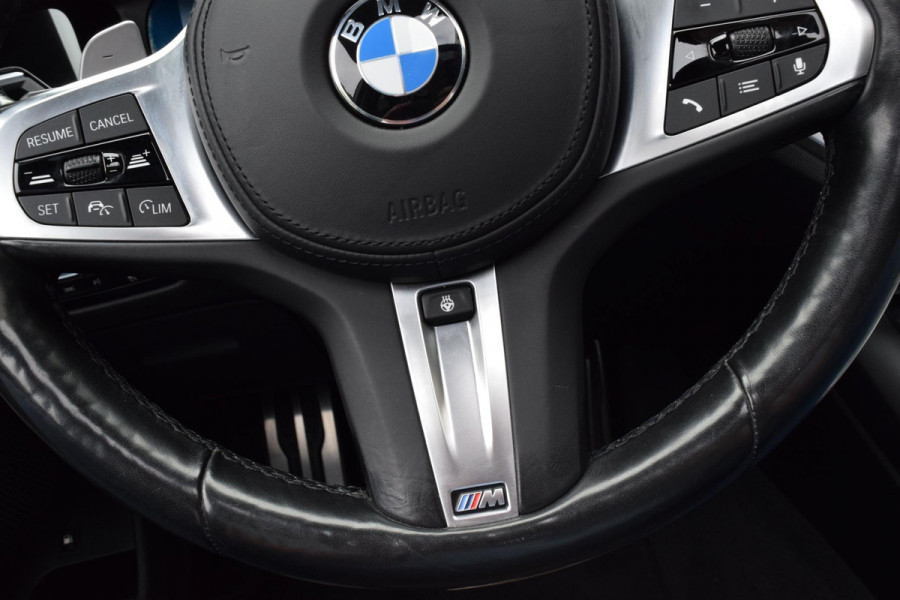 BMW 3-serie 320e M-pakket|Laser|19"|Dak|ACC|Cam|Trekhaak
